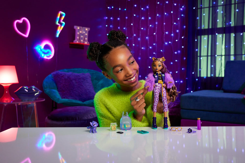 Clawdeen Wolf Doll M364